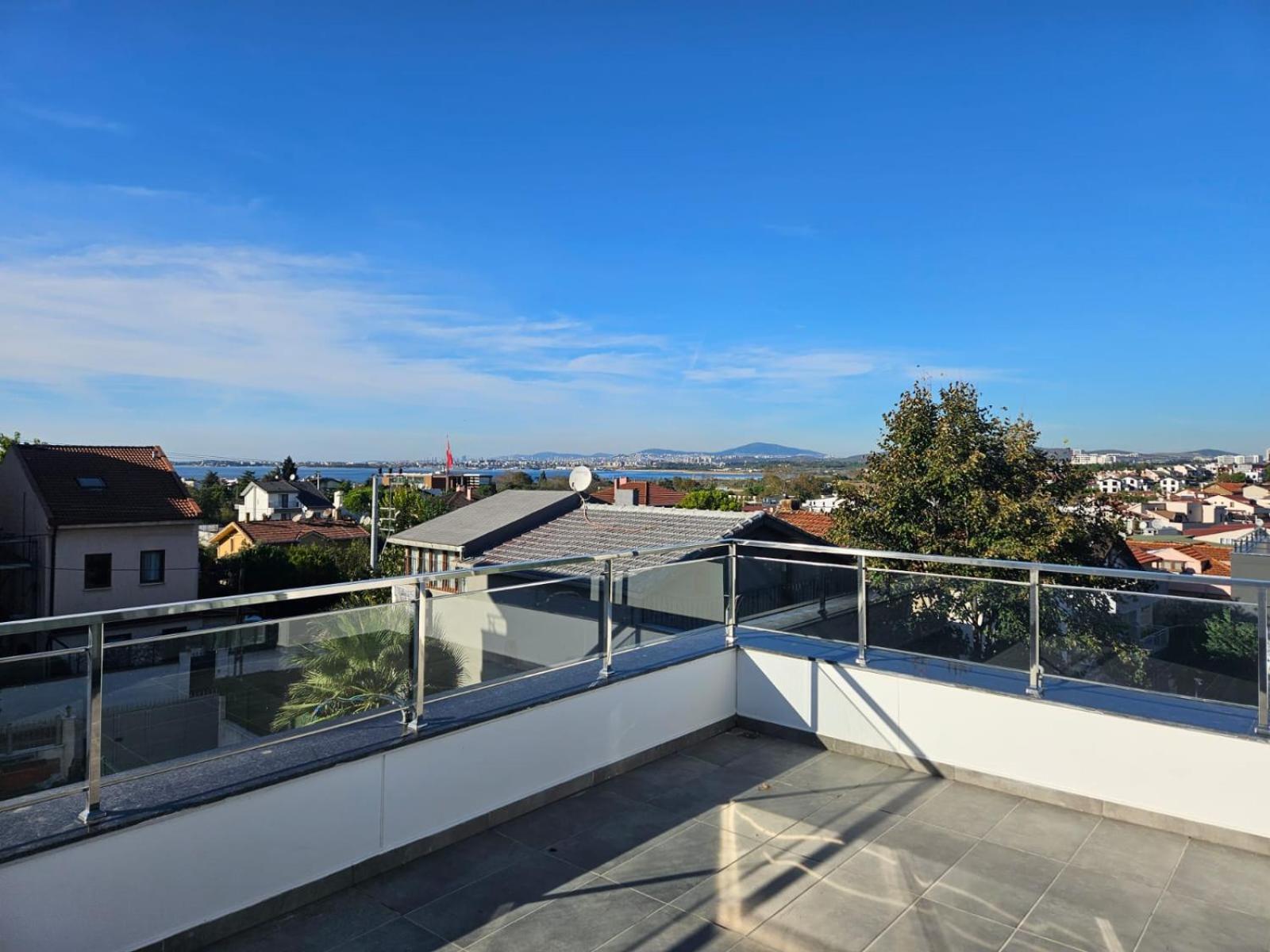 Modern Apartment In Very Quiet Location In Darica, Istanbul Bagian luar foto