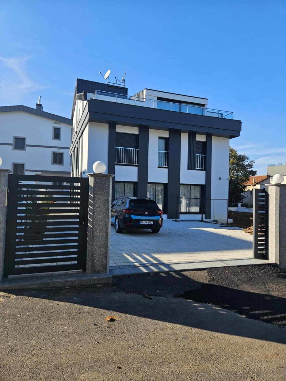 Modern Apartment In Very Quiet Location In Darica, Istanbul Bagian luar foto
